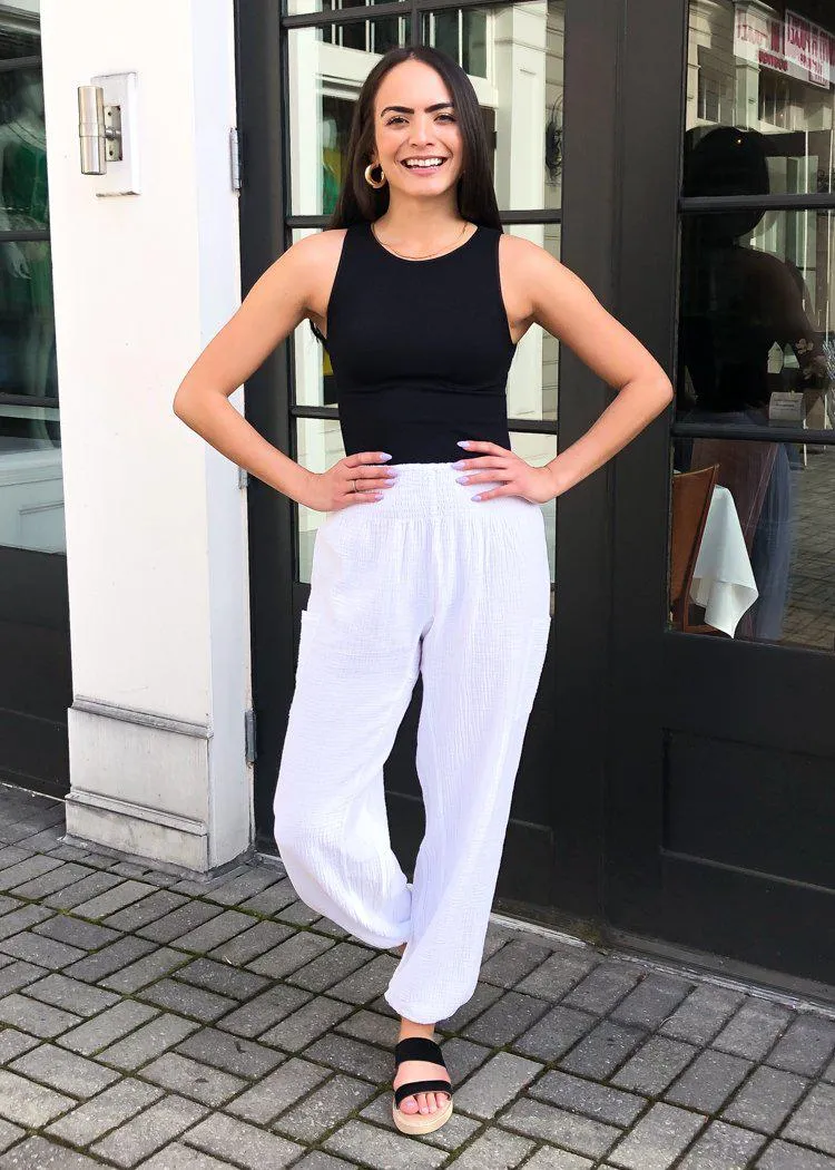 Bobi Cotton Beach Jogger - White