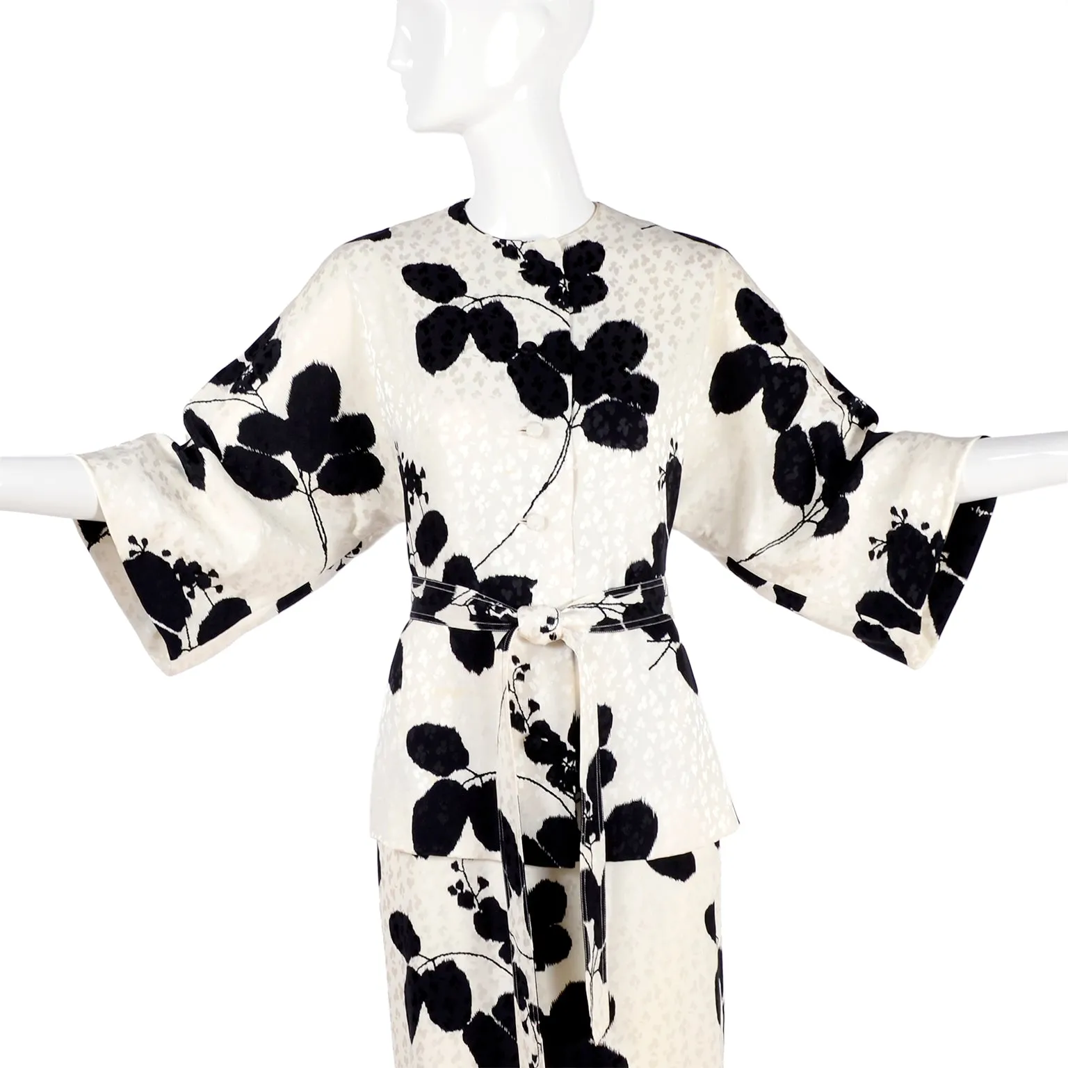 I Magnin 2 Piece Silk Vintage Dress w/ Black & Ivory Floral Print & Kimono Sleeves