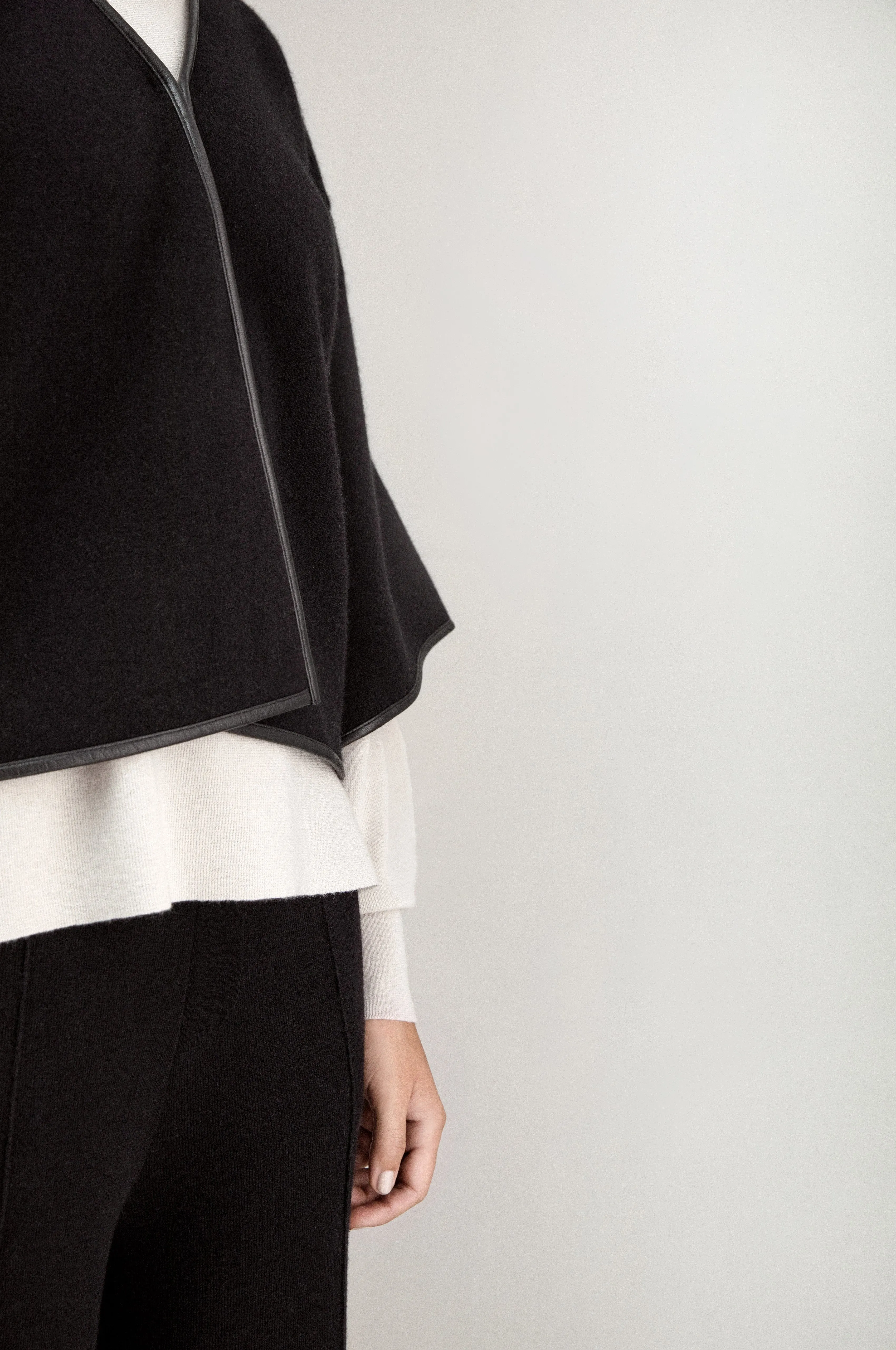 Outlined Cashmere-Leather Cape Jacket